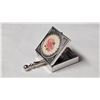 Image 8 : 3 Decorative Metal Compact. Cigarette Cases with One Personal Ashtray