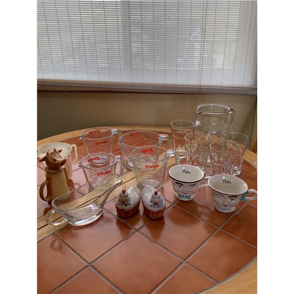 Kitchenware Collection Featuring Vintage Pyrex Measuring Cups and Novelty Items