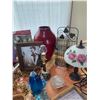 Image 4 : Decorative Items, Glassware, and Artwork