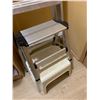 Image 2 : Aluminum Folding Ladder and Plastic Step Stool Combination