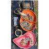 Image 3 : Costume Jewelry, Vintage Accessories, and Decorative Items