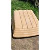 Image 1 : Beige Hard-Shell Plastic Roof Carrier