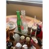 Image 3 : Vintage-Inspired Decorative Items, Figurines, and Kitchenware
