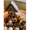Image 4 : Vintage-Inspired Decorative Items, Figurines, and Kitchenware