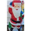 Image 2 : Vintage Blow Mold Illuminated Plastic Santa Claus Holiday Yard Decoration