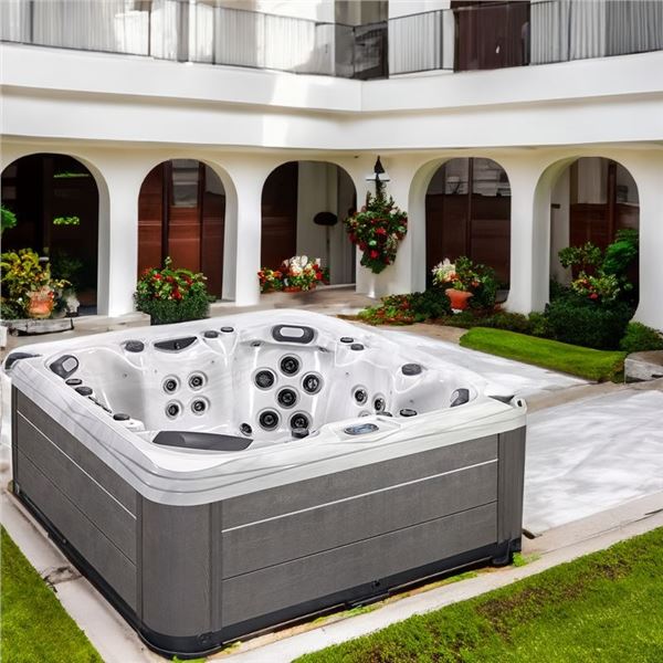 SUNRNS LUXURY 6 PERSON HOT TUB MODEL SR8174*BAILIFF SEIZURE*