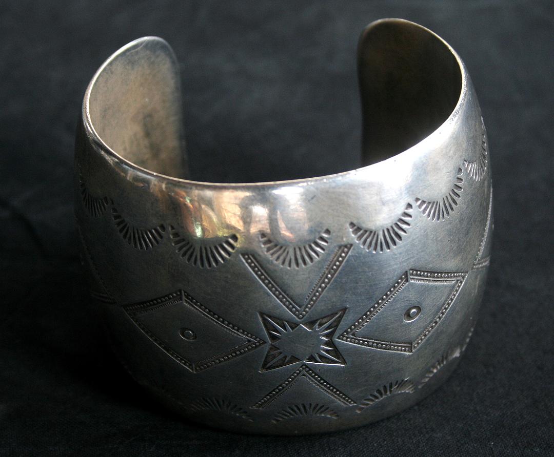 Vintage silver cuff bracelet Clearance