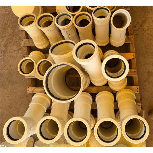Multiple White Wyes & Cap, Misc Sizes