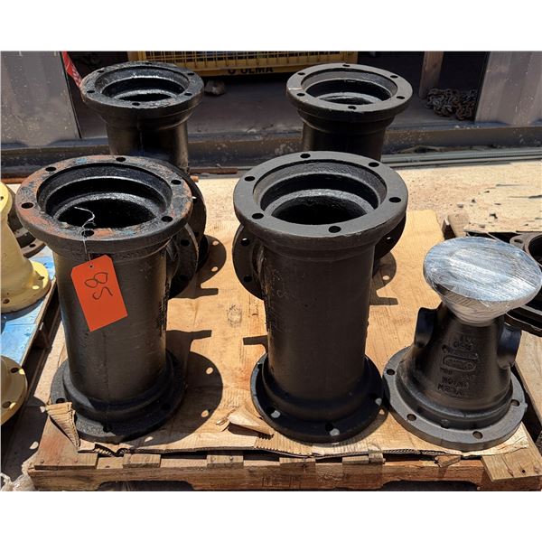 Multiple Ductile Iron T's Pipe Fittings, Misc Sizes & Reducer