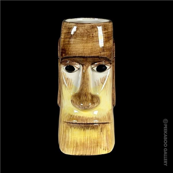 KOWLOON PAINTED MOAI MUG IN ORIGINAL BOX.