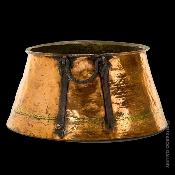 LARGE VINTAGE TURKISH COPPER COOKING POT PLANTER DECOR FROM TRADER VIC'S BEVERLY HILLS.