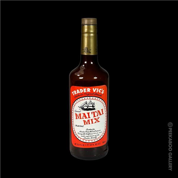 VINTAGE TRADER VIC'S "MAI TAI MIX" BOTTLE.