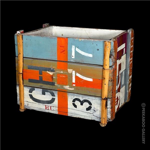 OCEANIC ARTS "PIER 23" CARGO CRATE PROP.