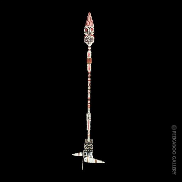 OCEANIC ARTS RENTAL DEPARTMENT CEREMONIAL POST -  SKULL SPEAR.