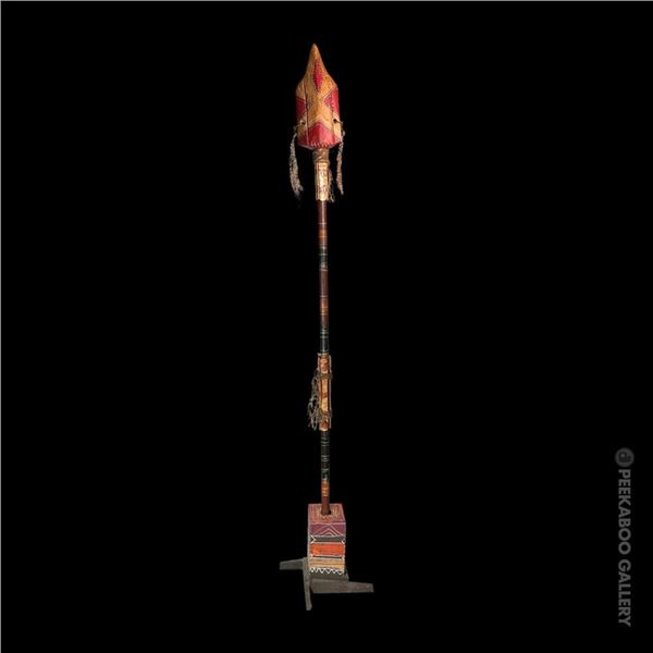 OCEANIC ARTS RENTAL DEPARTMENT CEREMONIAL POST -  NATIVE SPEAR.