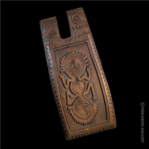 THE FAMOUS OCEANIC ARTS #402 NEW GUINEA "BOY/GIRL" SHIELD CARVING FROM THE BALI HI RESTAURANT.