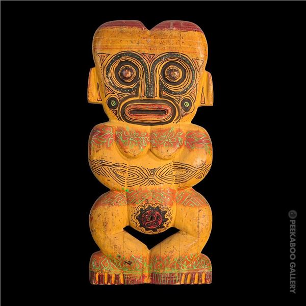 #452 "NEW GUINEA CARVED & POLYCHROMED FIGURE - DISPLAY WALL SAMPLE.
