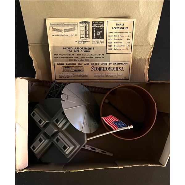 Plasticville Water Tank model kit