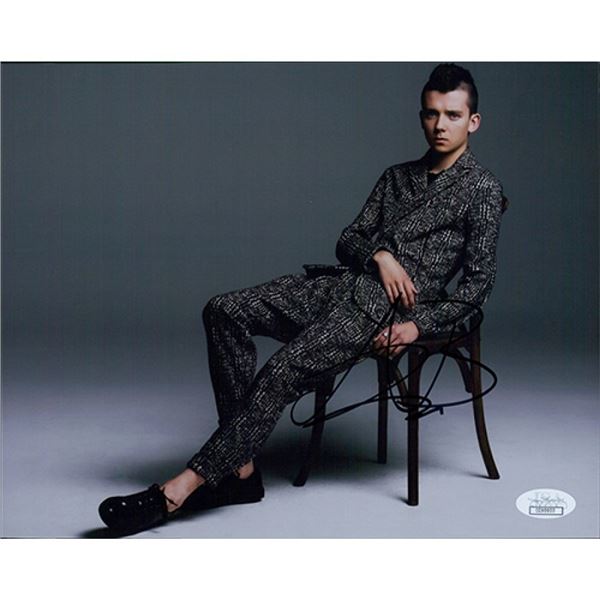 Ender's Game Asa Butterfield signed photo. JSA Authenticated