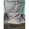 Image 2 : Swiss Gear Suitcase