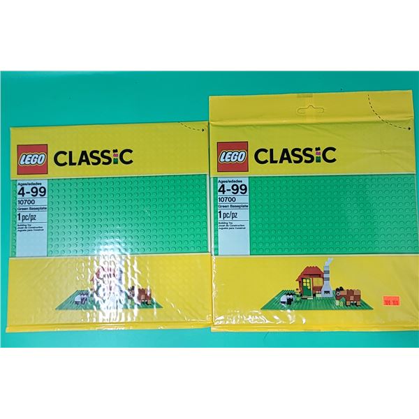 2 Lego Green Baseplates