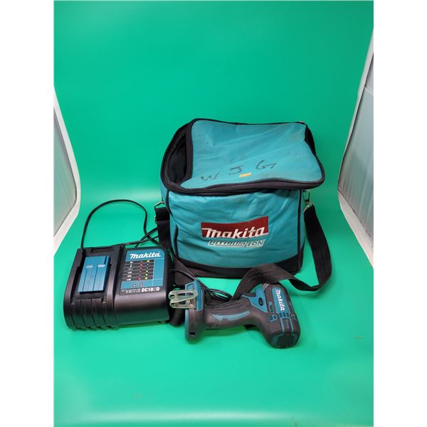 Makita Impact Driver, Charger, & Carrying Case