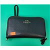 Image 1 : Black Coach Wristlet