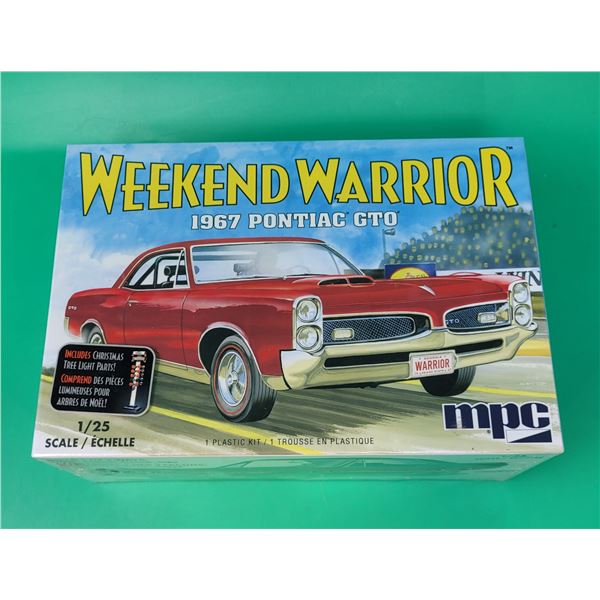 Sealed MPC Weekend Warrior 1967 Pontiac GTO 1/25 Scale Model Kit