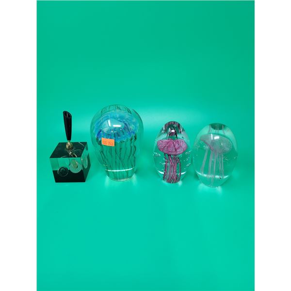 Lot of Art Glass Jellyfish & Pen Holder