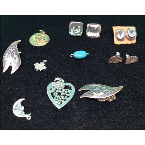 Jewelry Lot, Earrings, pendants and pins