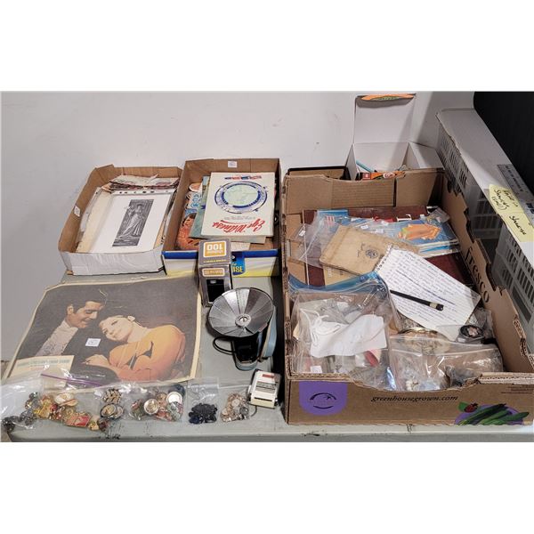 VTG novelties, Fanstyle Flash bulb unit, Pictures, Postcards, buttons.. etc