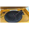 Image 4 : Curtis Turntable w/ AM/FM Radio & CD Player