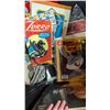 Image 4 : Lot of Vinyl Records & Assorted Booklets (Looney Tunes, Myths & Legends, Zorro, etc.)