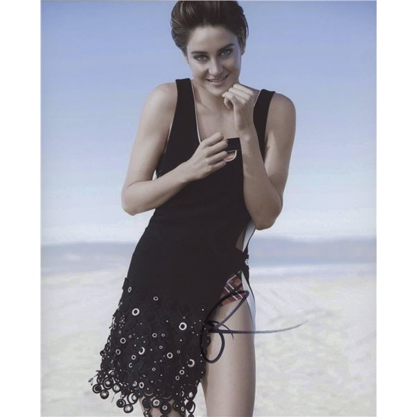 Divergent Shailene Woodley signed photo