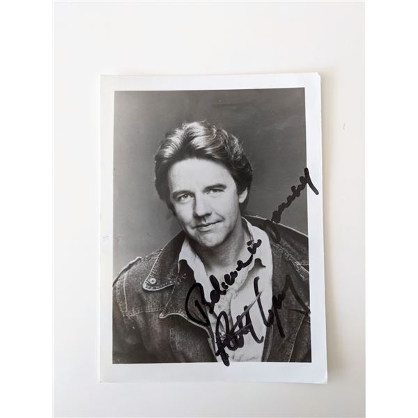 Robert Ginty signed photo