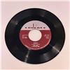 Image 1 : Link Wray and His Ray Men Rumble 45 Album