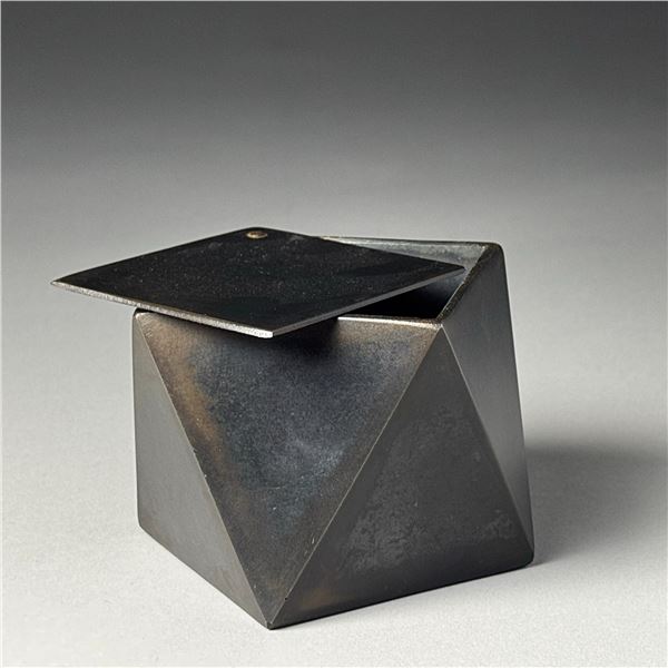 Sophie Glenn | Gem Box, 2025