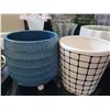 Image 2 : Glass, Ceramic, and Pottery Vases and Planters