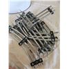 Image 5 : Vintage Tinplate Trains, Tracks, and Accessories Set