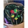 Image 5 : Christmas Mystery Lot Featuring Decor, Figurines, and Accessories