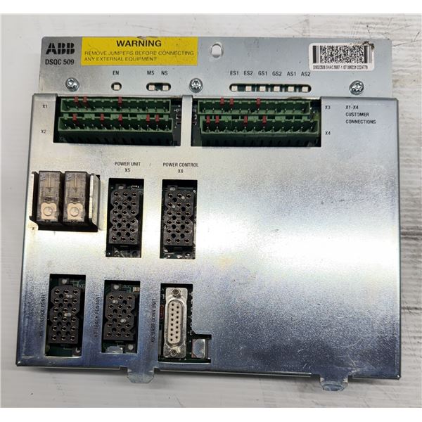 ABB Robotics #3HAC5687-1/07 / DSQC509 Connection Control Panel Robot Backplane