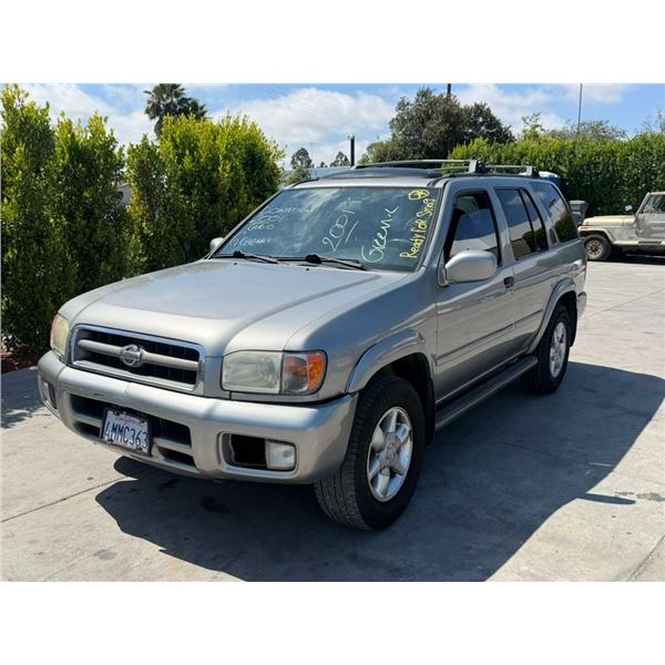 NISS PATHFINDER 2001 T-DONATION
