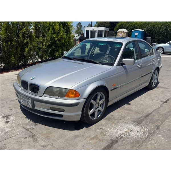 BMW 328I 2000 T-DONATION