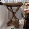 Image 3 : Beautiful Occasional Table