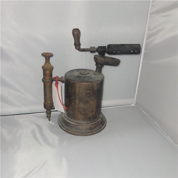 White MFG Hold Blast Brass Torch