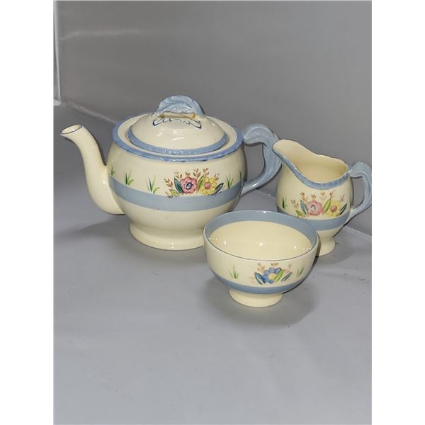 Vintage New Hall Hanley Teapot, Creamer and Sugar Bowl