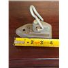 Image 6 : Vintage Wilson Jones Single-Hole Paper Punch 4" x 3.5"H