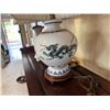 Image 5 : Qty 2 Table Lamps: Franklin Mint & Lamp of the Celestial Legends, Misc Sizes