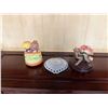 Image 6 : The Everlasting Rose on Stand, Lord's Prayer Dish & Children Figurine, Misc Sizes