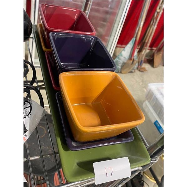 DIP DISHES AND TRAY